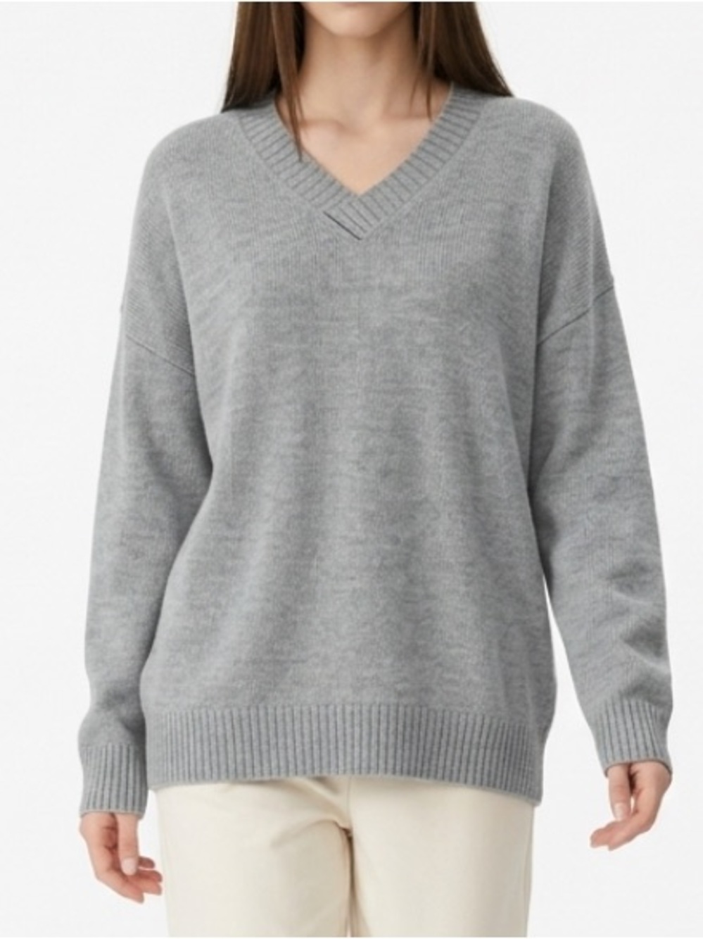 Lafayette 148 New York Light Gray recycled cashmere V-Neck Sweater